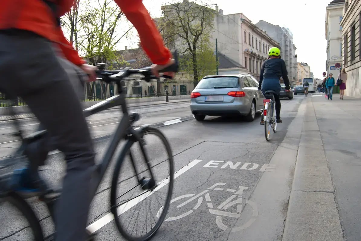 Conte os ciclistas mesmo em áreas partilhadas com o ZELT Evo.